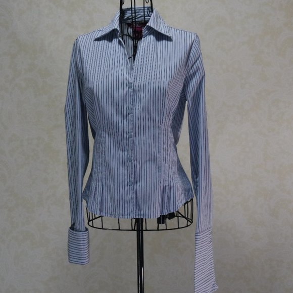 SO..SO REAL SO RIGHT  Blue Striped V-Neck Button Close - Picture 14 of 16